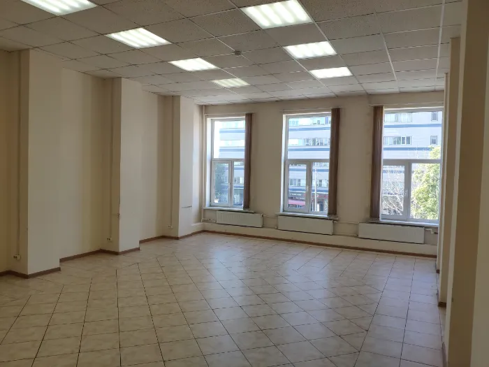 Офис № 305, 51,99 м² на аренду в бизнес-центре «на Бауманской»